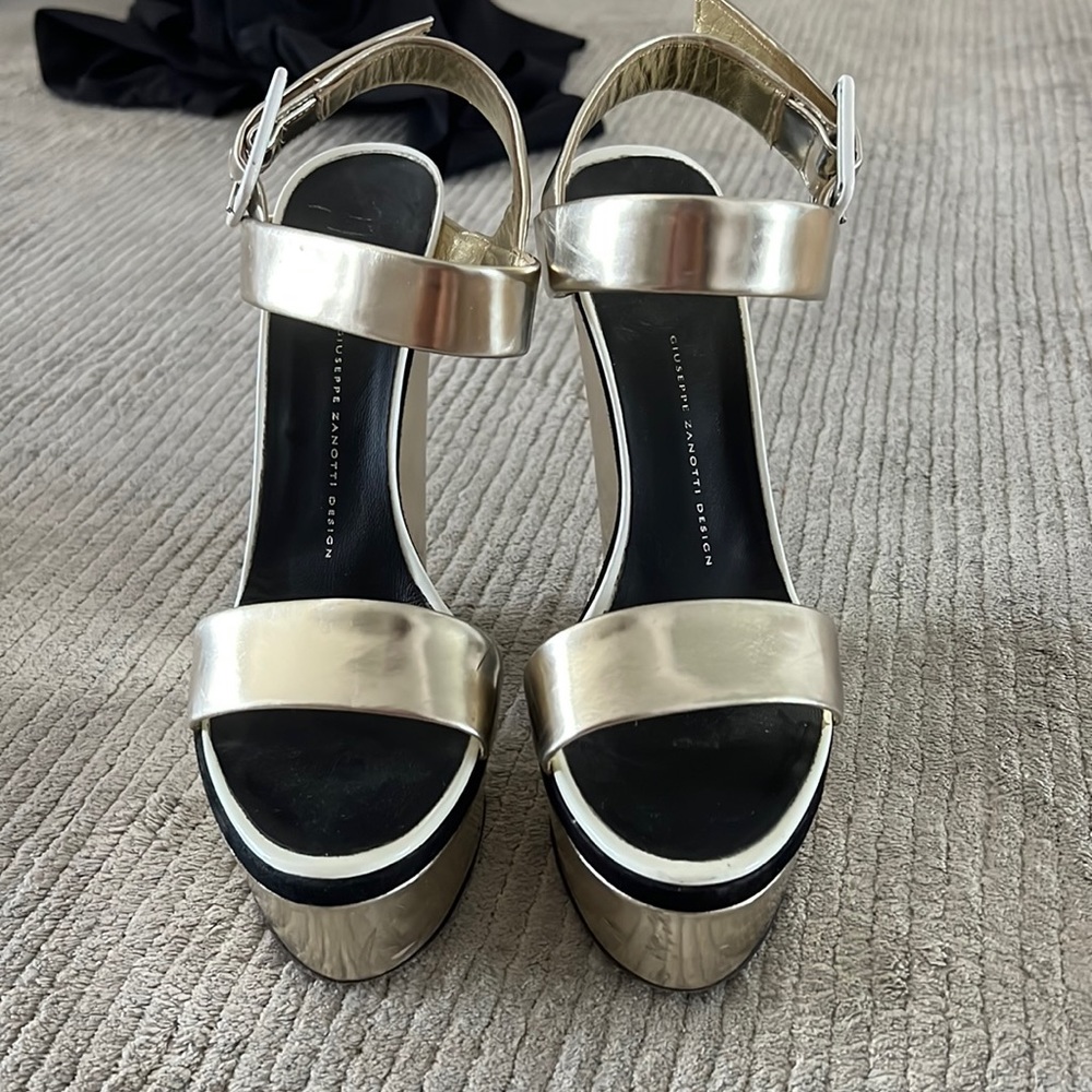 Giuseppe zanotti wedges